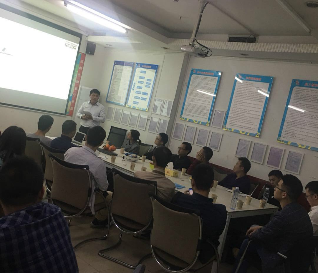 深圳搬家公司萬家燈火第二期招聘大會現(xiàn)場