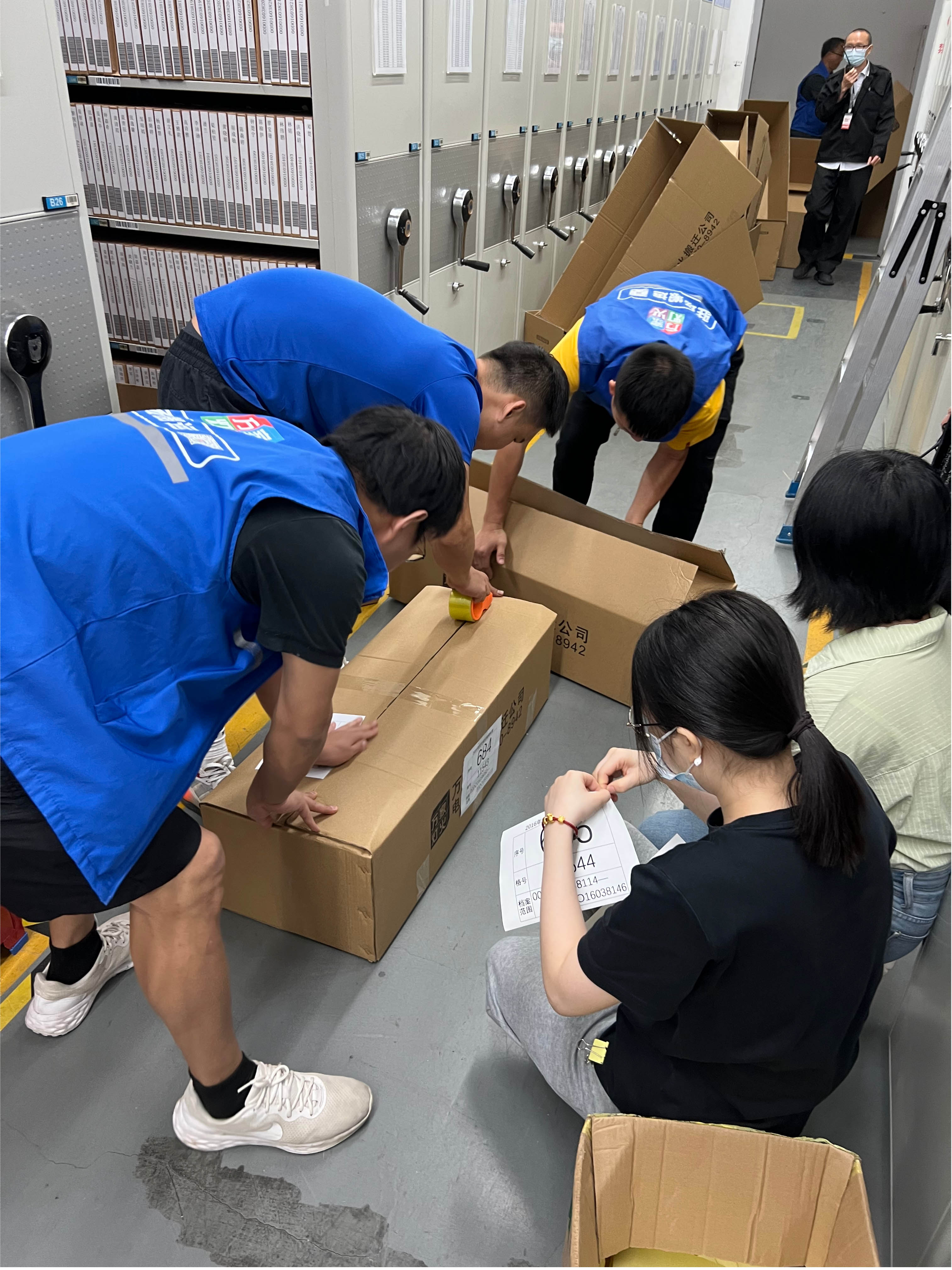 萬(wàn)家燈火順利完成深圳市人才服務(wù)中心檔案搬遷項(xiàng)目