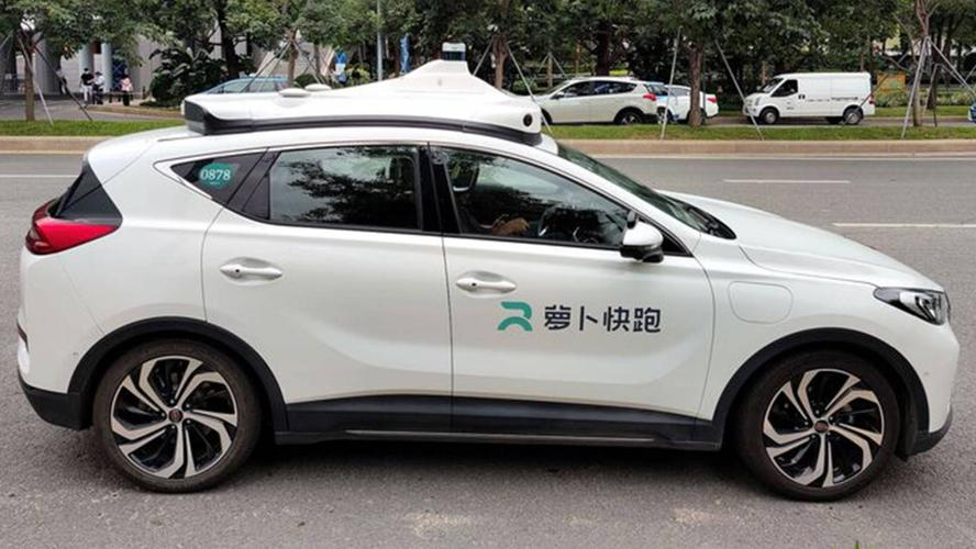 從蘿卜快跑無(wú)人駕駛出租車到機(jī)器人進(jìn)入搬家公司仍遙遠(yuǎn)